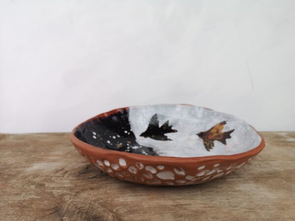 Hand painted ceramic decorative bowl with birds motive - Image 3