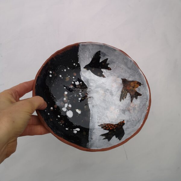 Hand painted ceramic decorative bowl with birds motive - Image 2